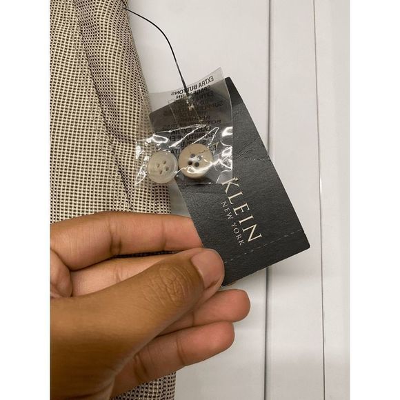 Anne Klein NWT Taupe Black Checkered Straight Leg Wool Pants, Sz 12P, MP $245 - Picture 9 of 15